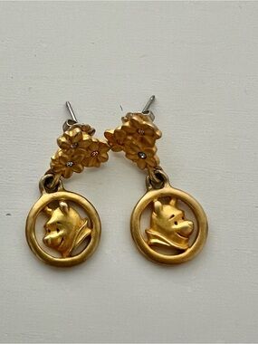 Vintage Signed Disney Winnie the Pooh Gold Tone Floral Dangle Earrings